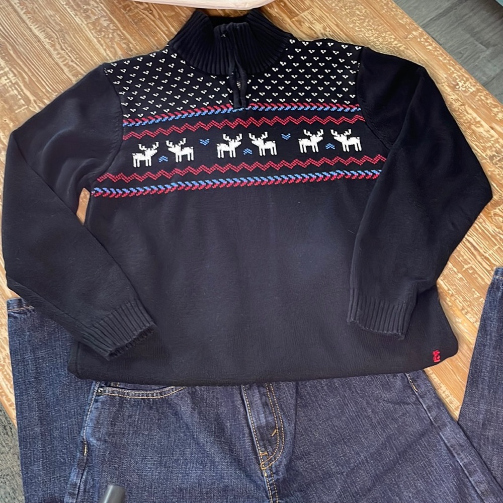 Izod 2 piece sweater set.  Red long sleeve button up and pullover sweater.